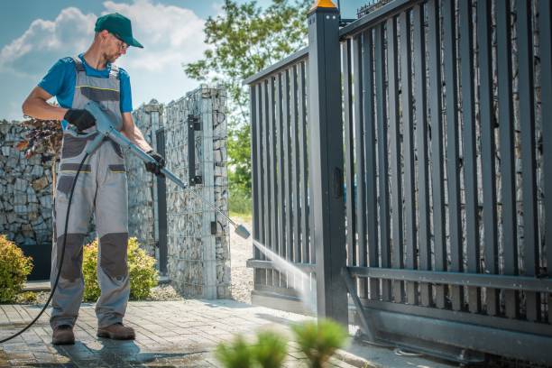Best Animal Enclosure Cleaning  in Sanger, CA
