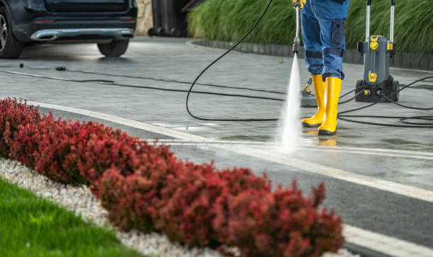 Best Pool Deck Cleaning  in Sanger, CA
